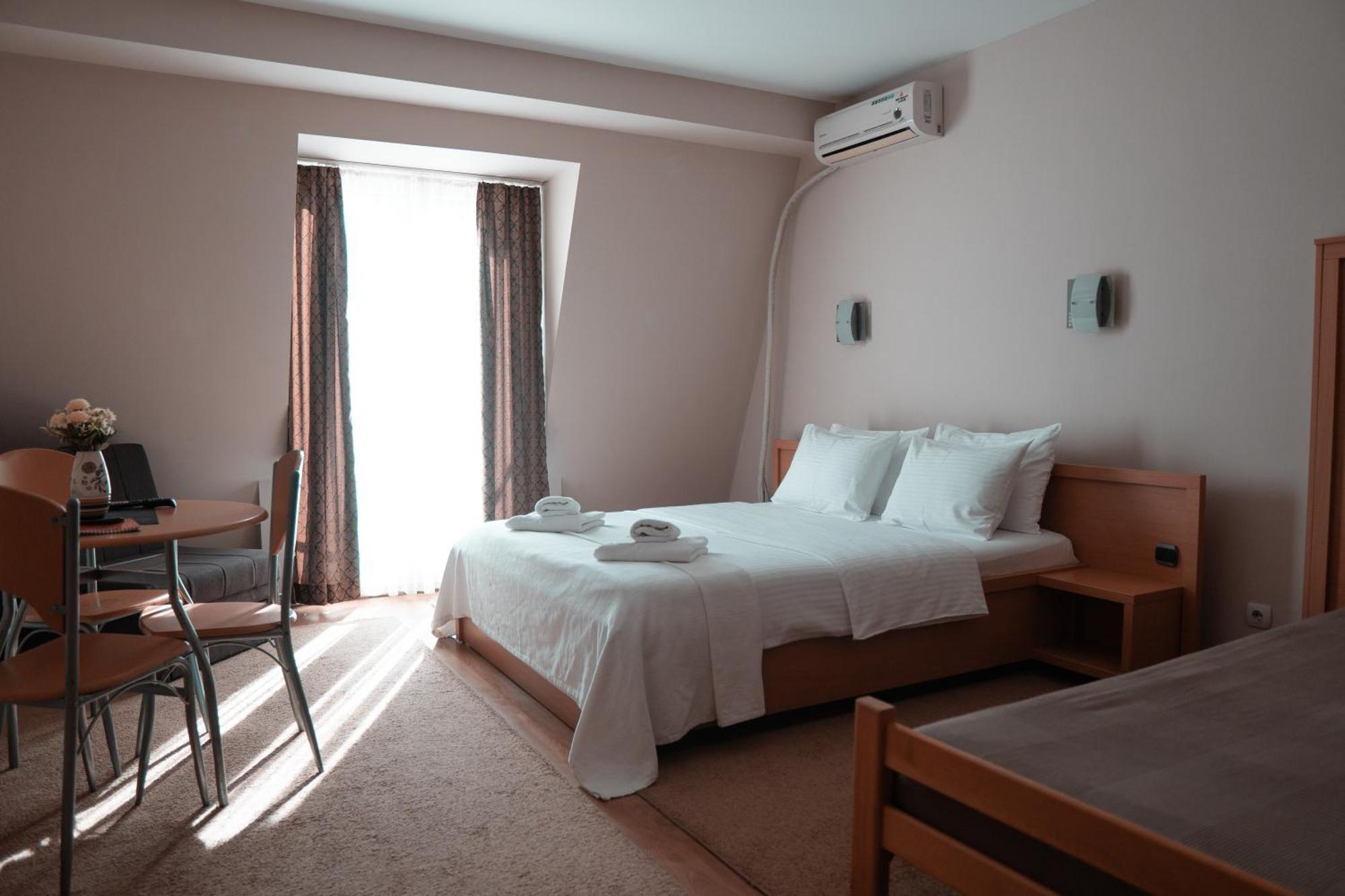 Hotel Topcider Belgrado Exterior foto