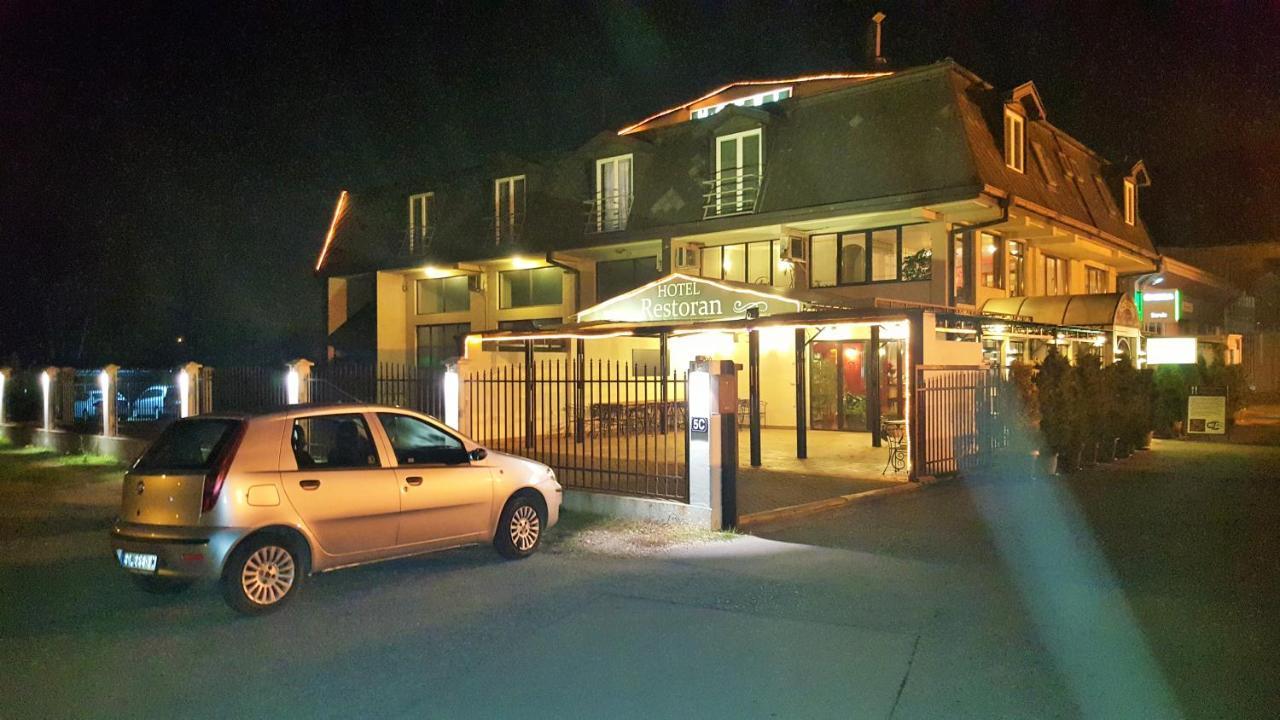 Hotel Topcider Belgrado Exterior foto